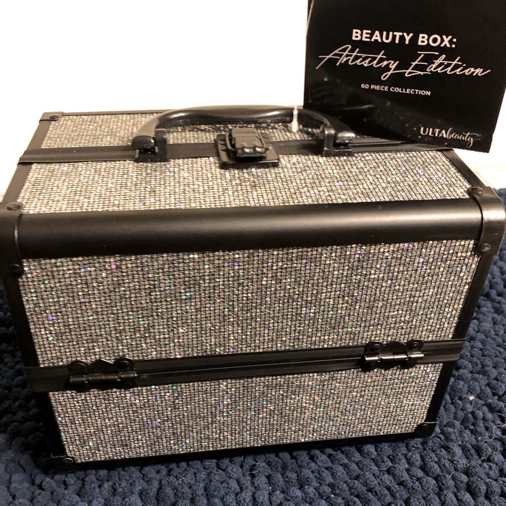 Beauty Box, Artistry Edition, 60 piece collection. Brand new!